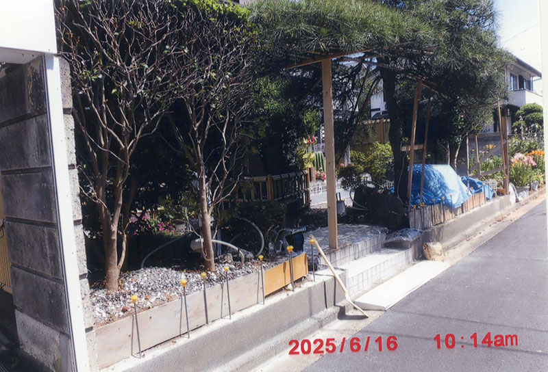 施工中